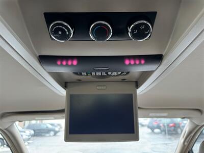 2013 Chrysler Town and Country Touring   - Photo 23 - Mishawaka, IN 46545