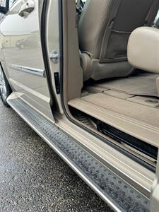 2013 Chrysler Town and Country Touring   - Photo 8 - Mishawaka, IN 46545