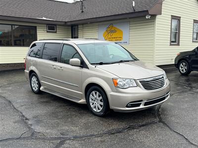 2013 Chrysler Town and Country Touring   - Photo 1 - Mishawaka, IN 46545