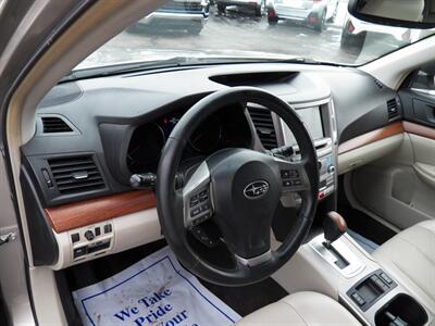 2014 Subaru Outback 3.6R Limited   - Photo 11 - Mishawaka, IN 46545