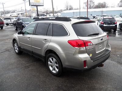 2014 Subaru Outback 3.6R Limited   - Photo 5 - Mishawaka, IN 46545