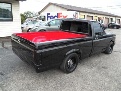 1991 Ford F-150 S   - Photo 4 - Mishawaka, IN 46545