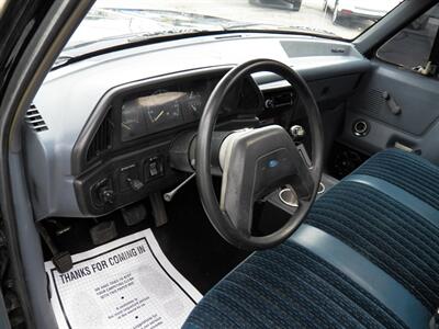 1991 Ford F-150 S   - Photo 9 - Mishawaka, IN 46545