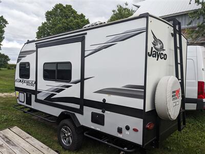 2022 Jayco Jay Feather Micro 166FBS Micro   - Photo 3 - Sycamore, IL 60178