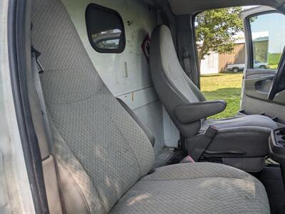 2012 Chevrolet Express 3500 - Photo 31 - Sycamore, IL 60178