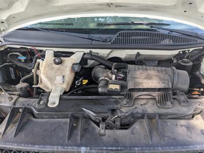 2012 Chevrolet Express 3500 - Photo 32 - Sycamore, IL 60178