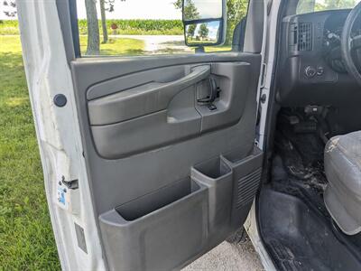 2012 Chevrolet Express 3500 - Photo 19 - Sycamore, IL 60178