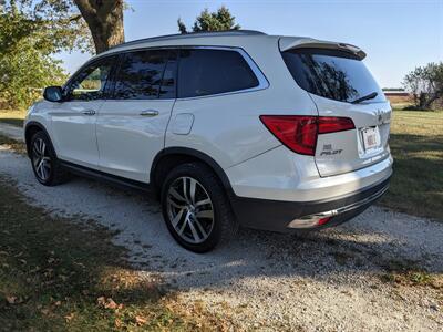 2016 Honda Pilot Elite   - Photo 3 - Sycamore, IL 60178