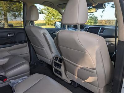 2016 Honda Pilot Elite   - Photo 18 - Sycamore, IL 60178