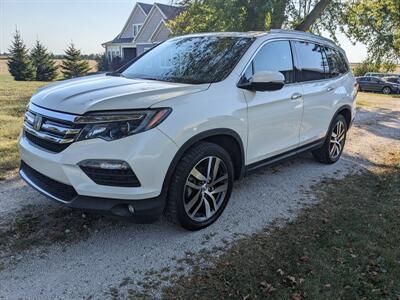 2016 Honda Pilot Elite   - Photo 1 - Sycamore, IL 60178