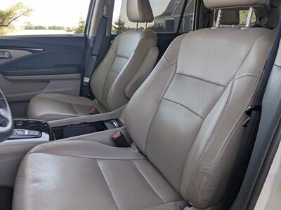 2016 Honda Pilot Elite   - Photo 12 - Sycamore, IL 60178