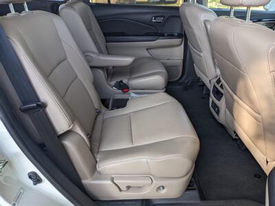 2016 Honda Pilot Elite   - Photo 17 - Sycamore, IL 60178