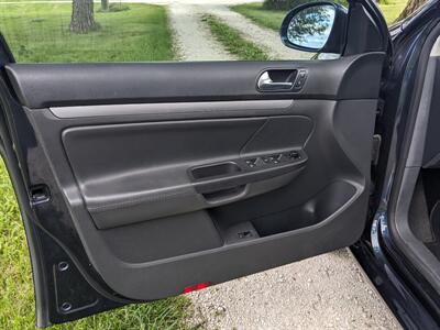 2009 Volkswagen Jetta SportWagen TDI - Photo 12 - Sycamore, IL 60178