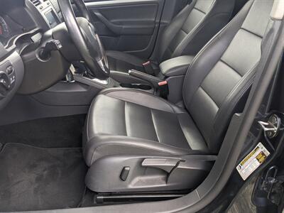 2009 Volkswagen Jetta SportWagen TDI - Photo 13 - Sycamore, IL 60178