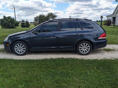 2009 Volkswagen Jetta SportWagen TDI - Photo 2 - Sycamore, IL 60178