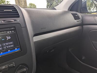 2009 Volkswagen Jetta SportWagen TDI - Photo 32 - Sycamore, IL 60178