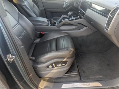 2019 Porsche Cayenne S   - Photo 19 - Sycamore, IL 60178
