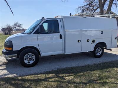 2021 GMC Savana 3500   - Photo 2 - Sycamore, IL 60178