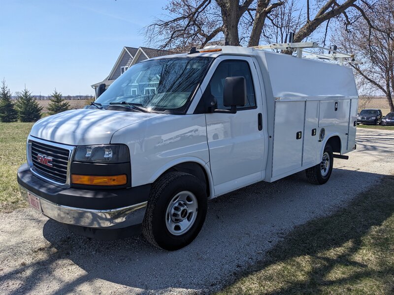 2021 GMC Savana 3500   - Photo 1 - Sycamore, IL 60178