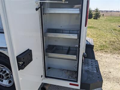 2021 GMC Savana 3500   - Photo 13 - Sycamore, IL 60178