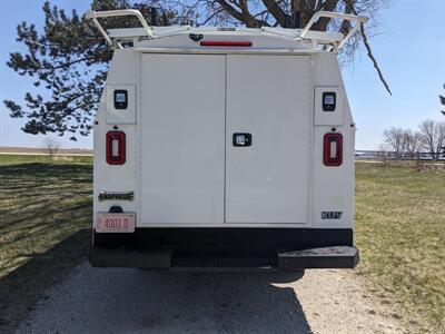2021 GMC Savana 3500   - Photo 4 - Sycamore, IL 60178