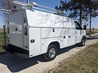 2021 GMC Savana 3500   - Photo 5 - Sycamore, IL 60178