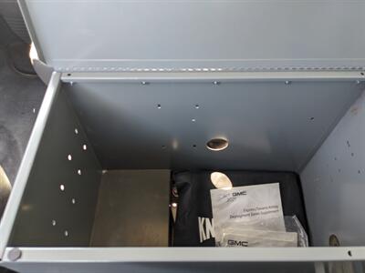 2021 GMC Savana 3500   - Photo 39 - Sycamore, IL 60178