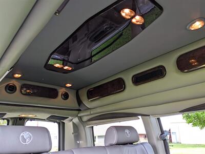 2021 Chevrolet Express LS 2500   - Photo 28 - Sycamore, IL 60178