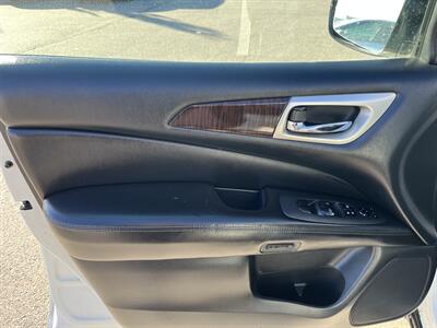2014 Nissan Pathfinder S   - Photo 7 - Logan, UT 84341