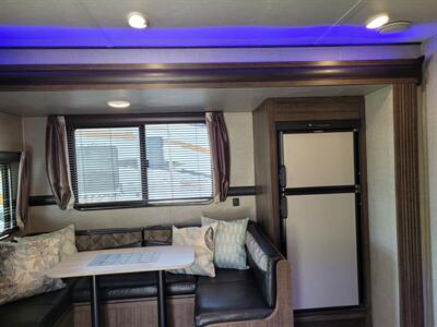 2018 KEYSTONE ZINGER 338RR - Photo 5 - Logan, UT 84341