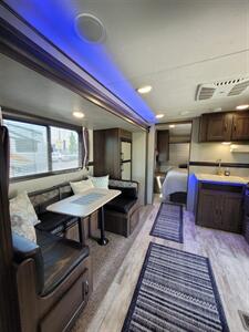 2018 KEYSTONE ZINGER 338RR - Photo 6 - Logan, UT 84341