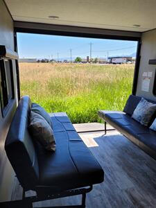 2018 KEYSTONE ZINGER 338RR - Photo 14 - Logan, UT 84341