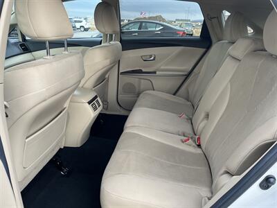 2013 Toyota Venza LE - Photo 8 - Logan, UT 84341