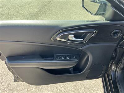 2015 Chrysler 200 C   - Photo 7 - Logan, UT 84341