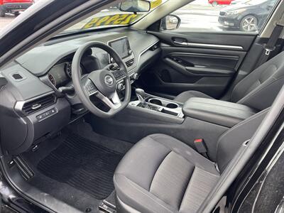 2021 Nissan Altima 2.5 SV   - Photo 6 - Logan, UT 84341