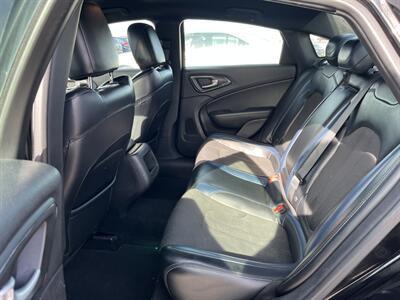 2015 Chrysler 200 S - Photo 7 - Logan, UT 84341