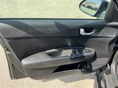 2017 Kia Optima LX   - Photo 8 - Logan, UT 84341