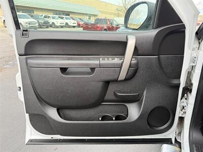 2011 GMC Sierra 1500 SLE - Photo 14 - Sandy, UT 84070