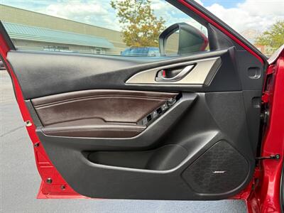 2018 Mazda Mazda3 Touring - Photo 4 - Sandy, UT 84070