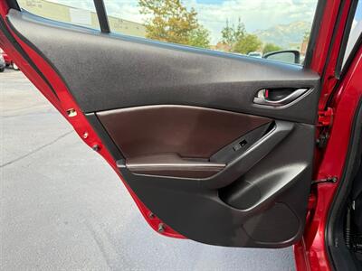 2018 Mazda Mazda3 Touring - Photo 7 - Sandy, UT 84070