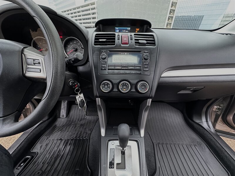2015 Subaru Forester 2.5i Premium photo