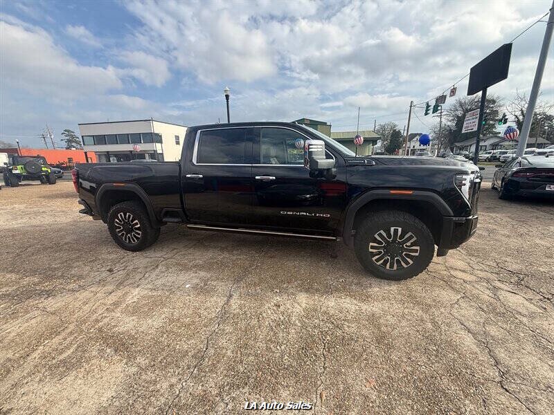2024 GMC Sierra 2500 Denali Ultimate 4x4 4dr Crew Cab LB  