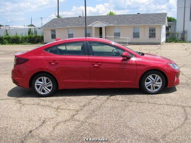 2020 Hyundai ELANTRA SEL 4dr Sedan  