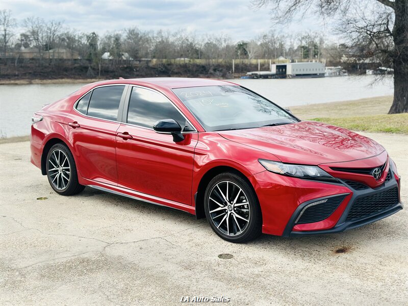 2024 Toyota Camry SE Nightshade 4dr Sedan  