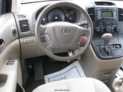 2011 Kia Sedona LX - Photo 13 - Monroe, LA 71201