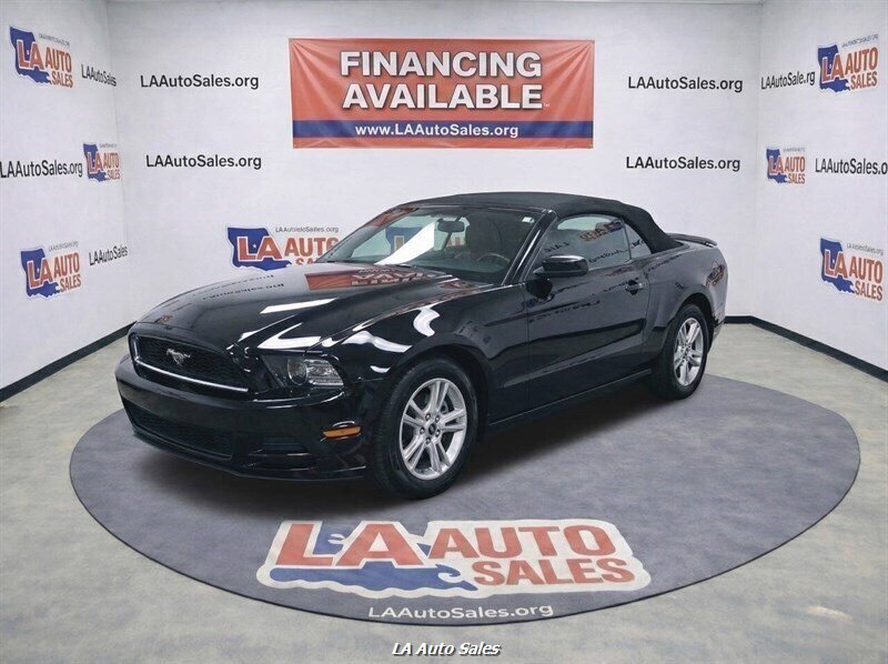 2014 Ford Mustang V6 2dr Convertible  
