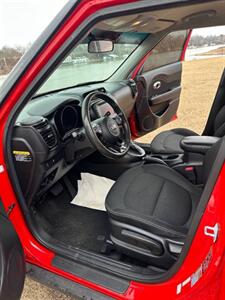 2019 Kia Soul + - Photo 9 - Monroe, LA 71201