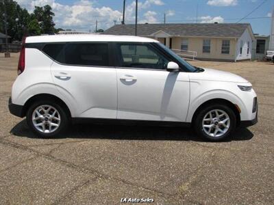 2022 Kia Soul LX - Photo 2 - Monroe, LA 71201