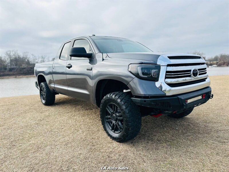 2018 Toyota Tundra SR5 4x4 4dr Double Cab Pickup SB (5.7L V8 FFV)  