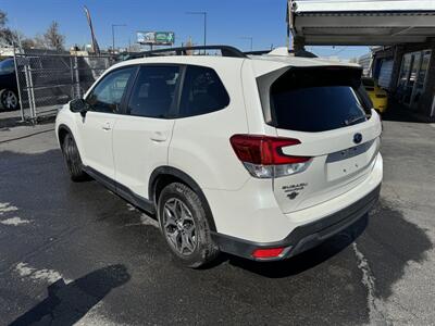 2019 Subaru Forester Premium   - Photo 3 - Denver, CO 80204